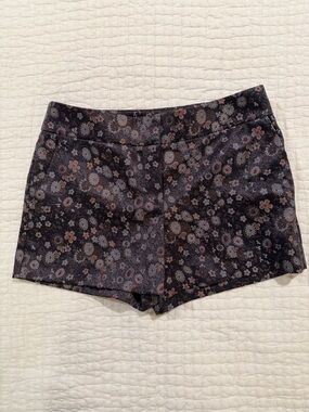 Women's Navy Floral Jacquard Shorts